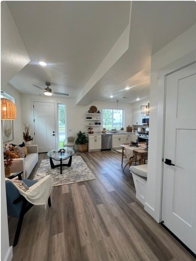 Front Entry - 229 Fairgrounds Rd