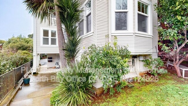 Building Photo - 195 San Carlos Ave