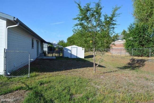 Building Photo - 5291 N Robert Rd