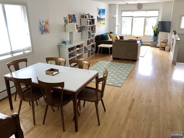 Foto del edificio - 2464 8th St