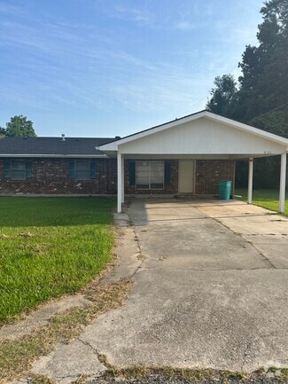 Building Photo - 621 Natchez Blvd