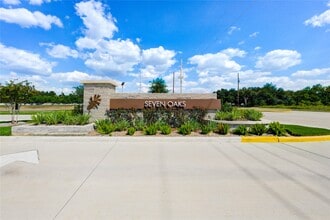 Building Photo - 11914 Carvalho Dr