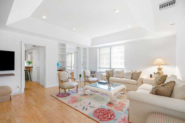 Building Photo - 150 Bradley Pl