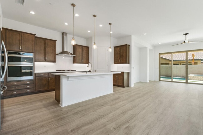 Building Photo - 29 Zinfandel
