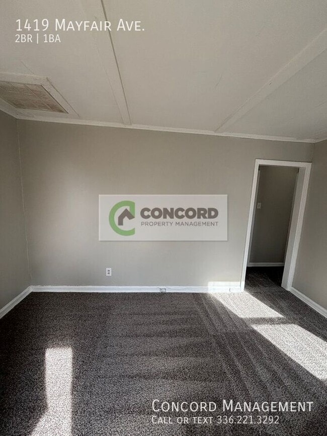 Foto del edificio - 1419 Mayfair Ave