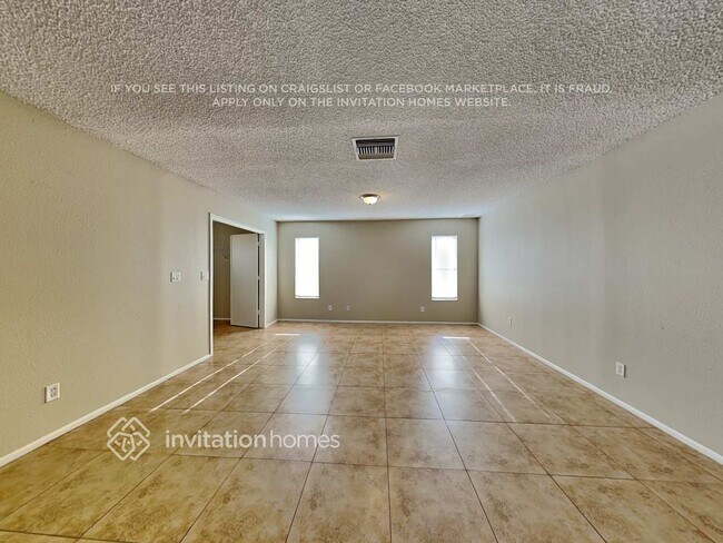 Foto del edificio - 2343 W Portobello Ave