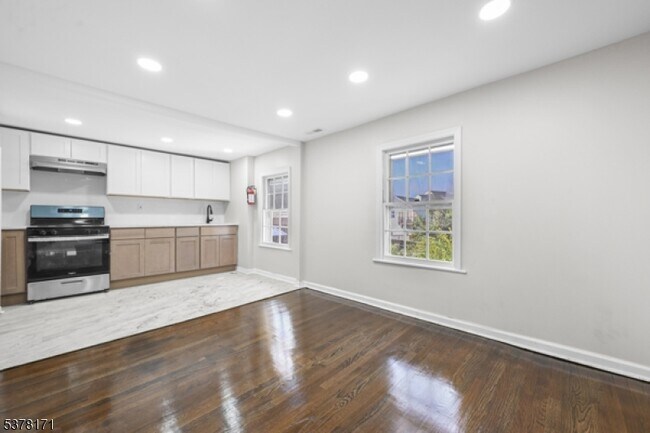 Foto del edificio - 71 Maple St