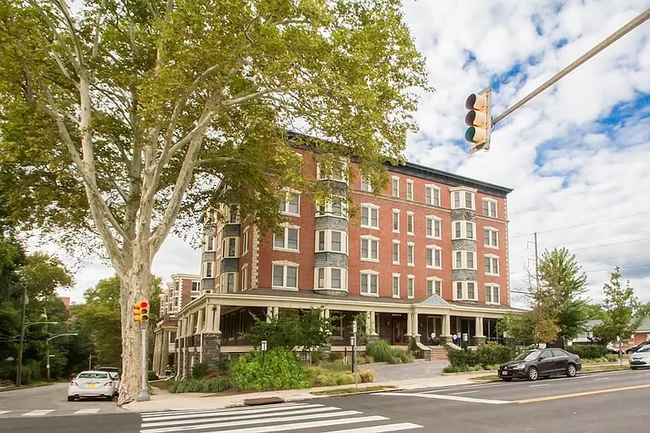 Building Photo - 319 W Chelten Ave