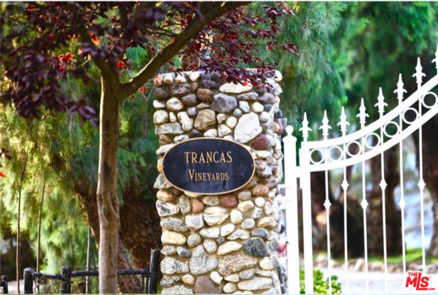 Foto del edificio - 5665 Trancas Canyon Rd