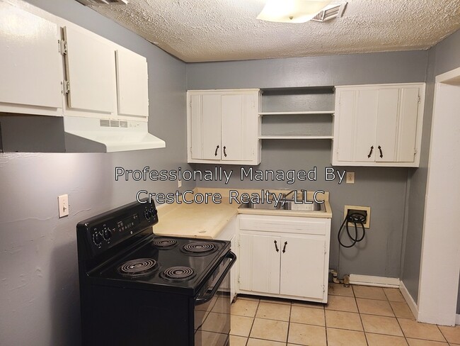 Foto del edificio - 1141 S White Station Rd