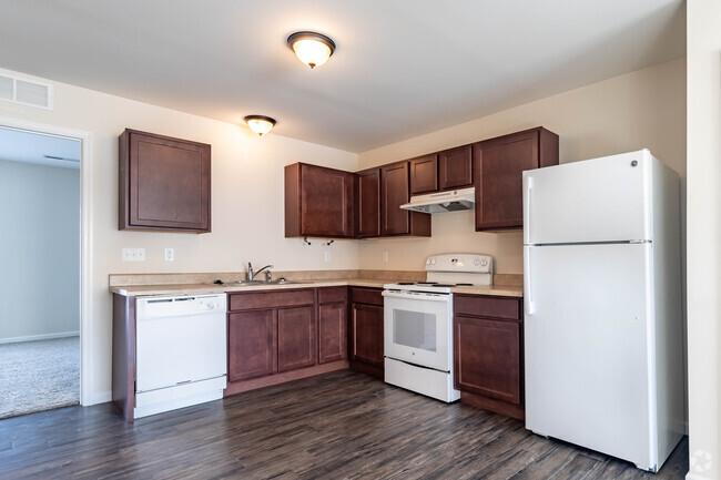 Kitchen - Elm Tree Commons