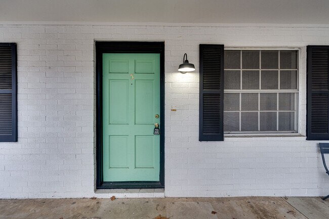 Interior Photo - Sunset Rock Apartments