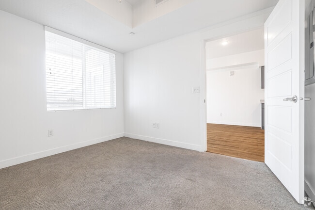 1BR, 1BA - 624SF - Bedroom - Granary Place Apartments