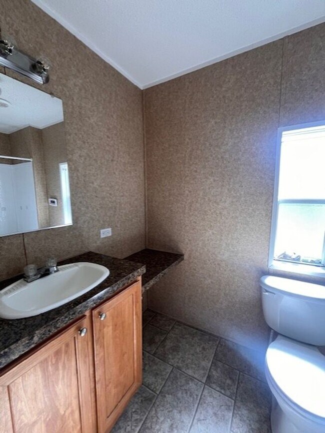 Foto del edificio - Country setting 2 bedroom home