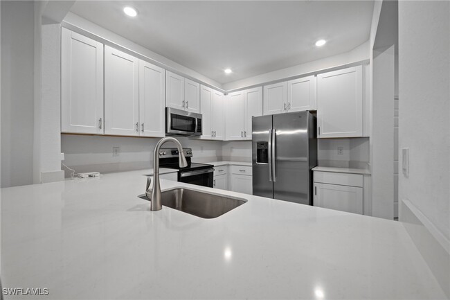 Building Photo - 2878 Blossom Wy