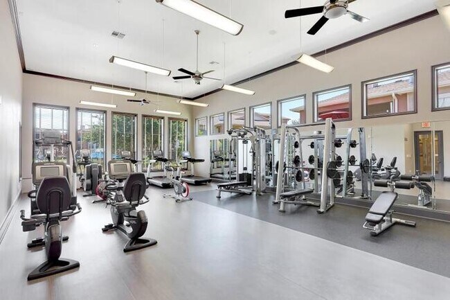 Foto del edificio - 10701 S I-35 Frontage Rd