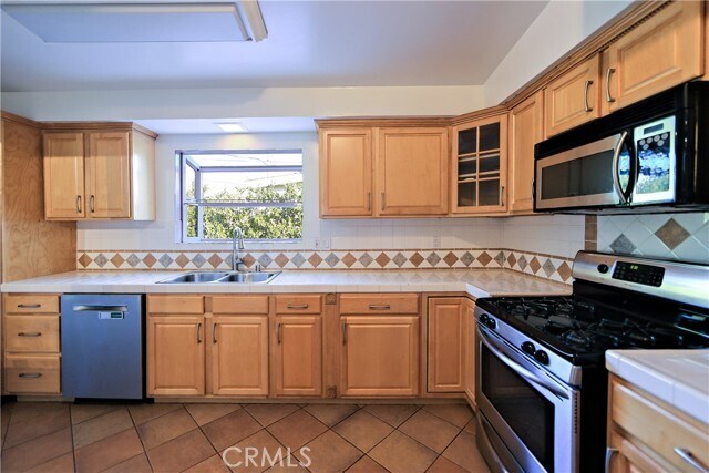 Foto del edificio - 5913 Ostrom Ave