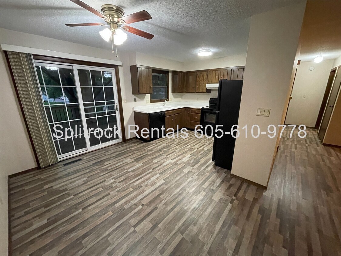 Primary Photo - 5904 West 37th Street