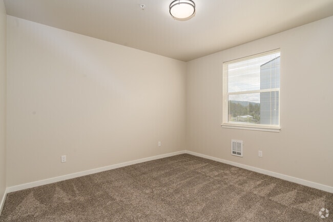 2BR, 2BA - 1030SF - Millworx