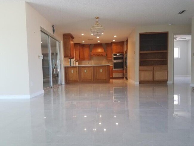 Foto del edificio - 2507 Bayshore Dr