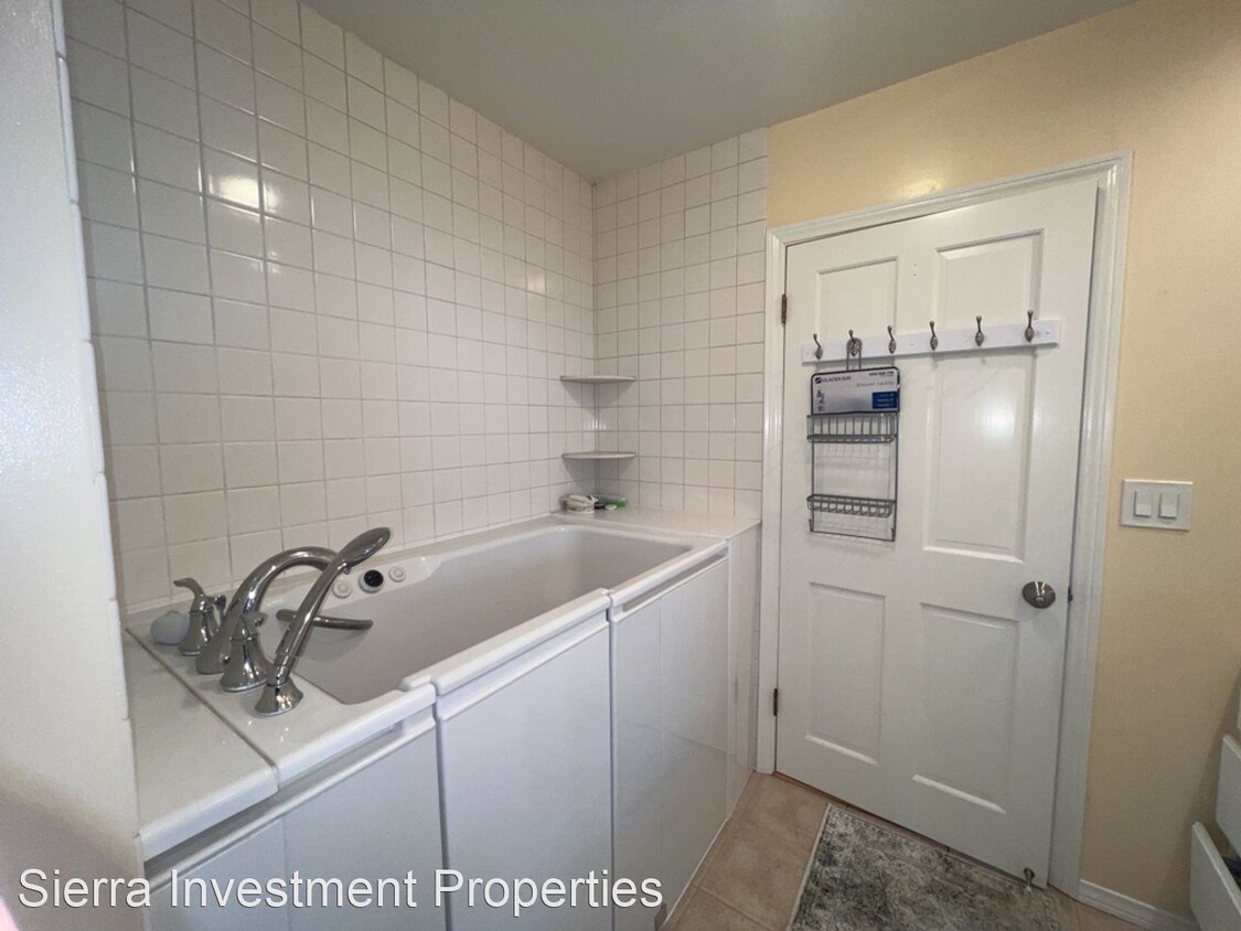 Primary Photo - 3 br, 2 bath House - 6656 Greenbush Ave.