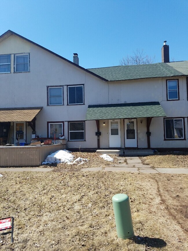 Foto del edificio - Morgan Park townhouse, available now, quie...