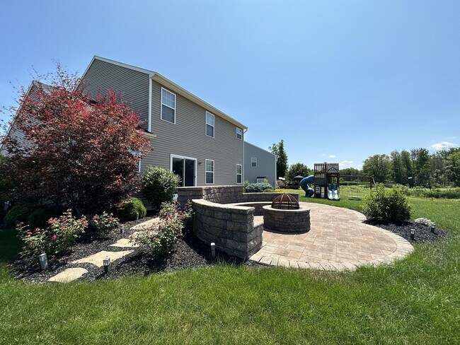 Building Photo - 19 Owls Nest Way