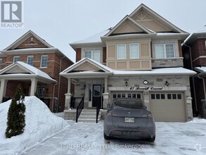 67 Rosewell Cres