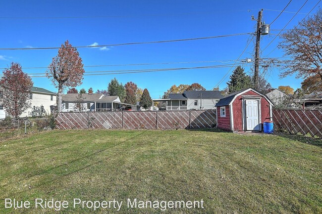 Building Photo - 3 br, 2 bath House - 1540 Pineola Avenue