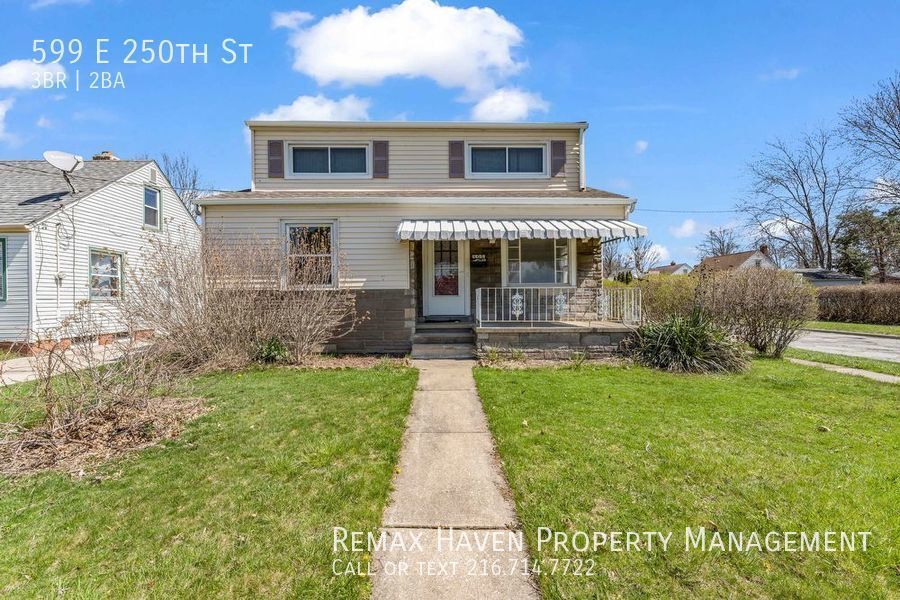 599 E 250th, Euclid Stunning 3 bedrooms... House Rental in Euclid