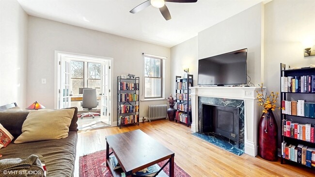 Building Photo - 5113 S Woodlawn Ave