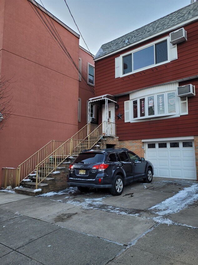 Foto principal - 59 Prospect Ave