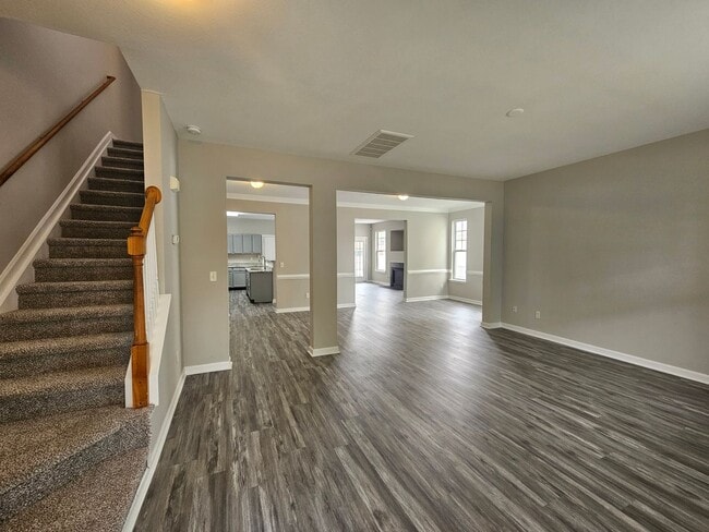 Building Photo - 270 Mockingbird Ln