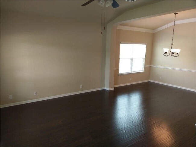 Building Photo - 801 Walnut Canyon Blvd