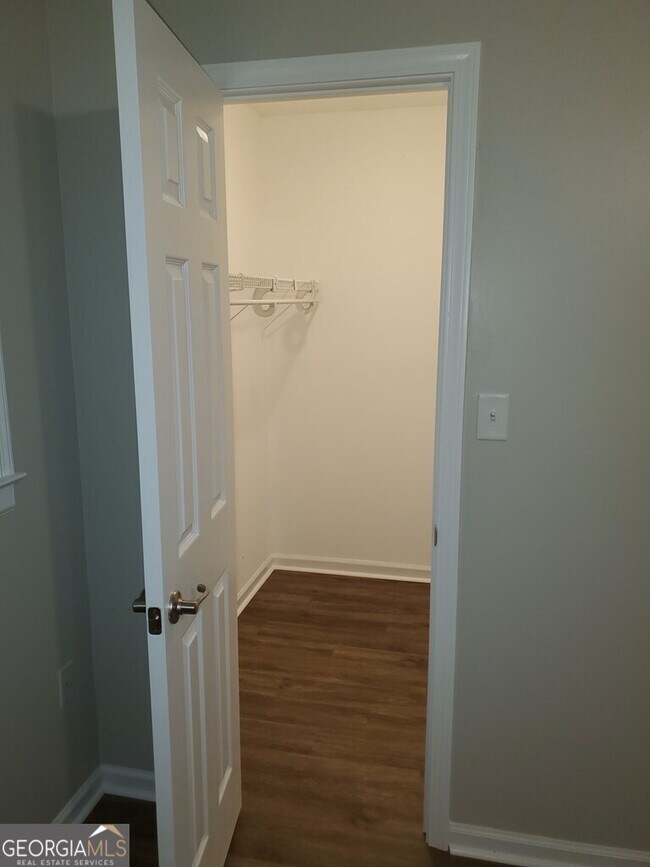 Foto del edificio - 307 N Church St