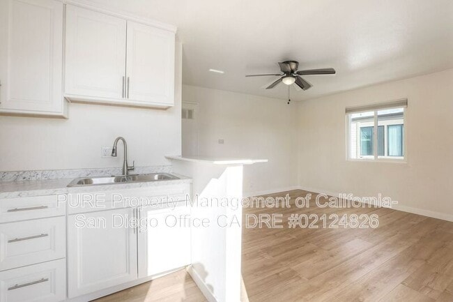 Foto del edificio - 331 E Washington Ave