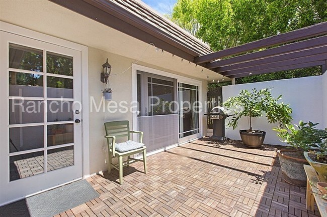 Foto del edificio - Beautiful 2 bd/ 2 ba in Collwood Park