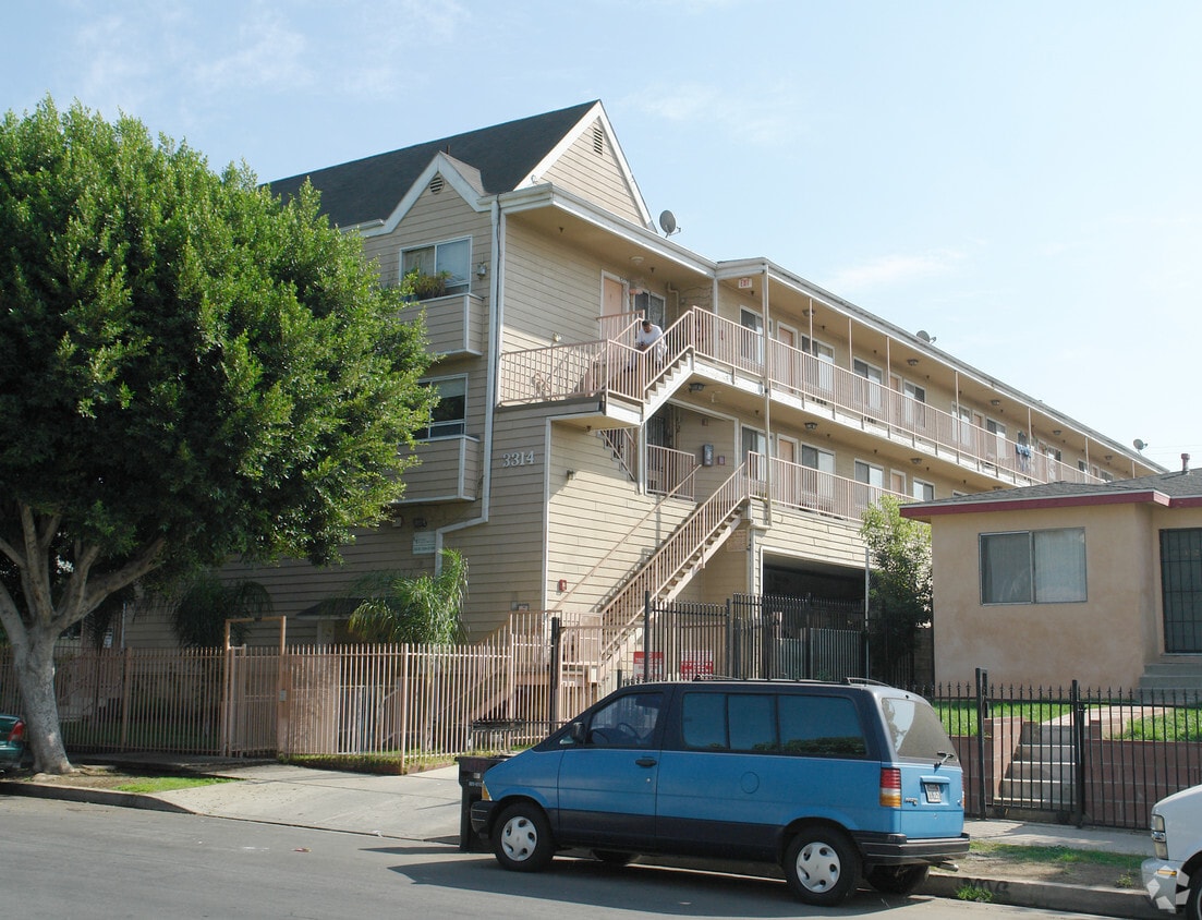 Primary Photo - Andrita Apartments
