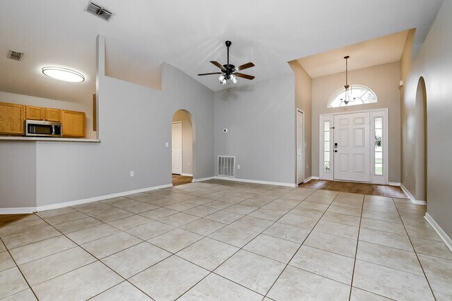 Foto del edificio - 1734 Eagle Pines Circle