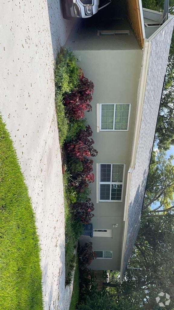 Building Photo - 324 Seminola Blvd