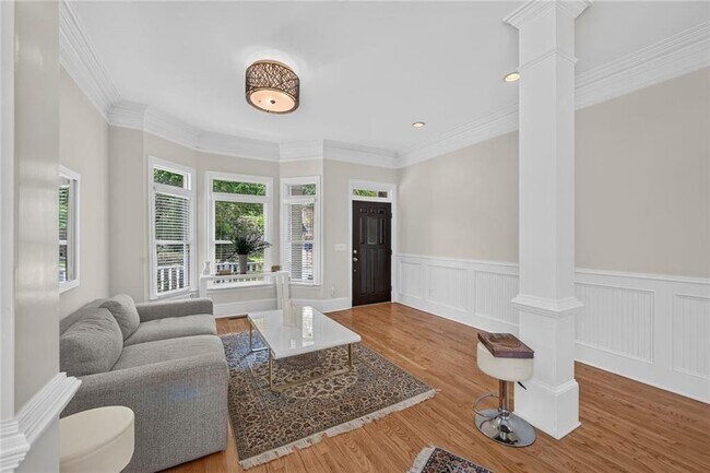 Building Photo - 1159 Thornwell Dr NE