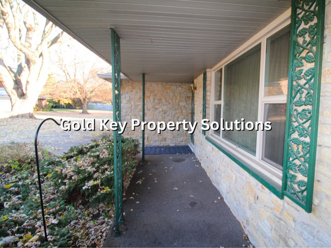 Building Photo - ALEXANDRIA 3 BR 2 FULL BA House in Beautif...