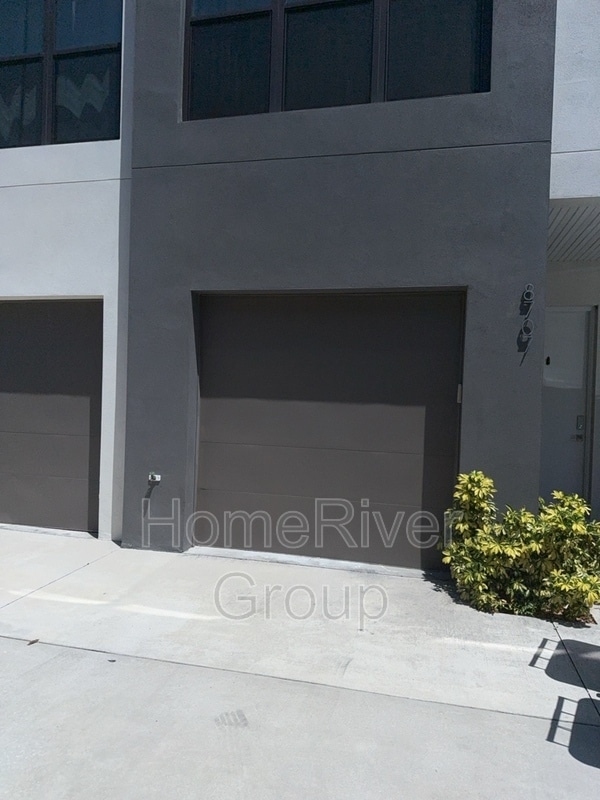 Building Photo - 8707 Palm Ranches Pl
