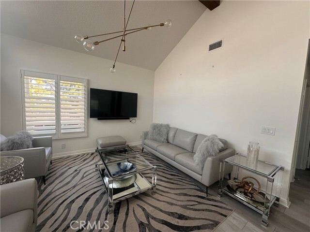 Building Photo - 257 Chesterfield