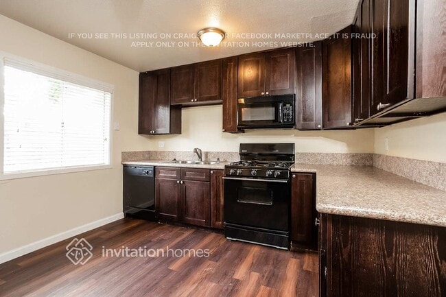 Foto del edificio - 5640 Norman Way