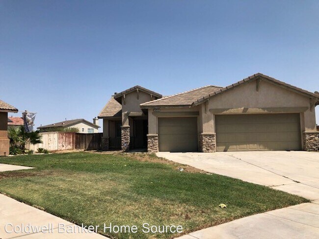 Building Photo - 4 br, 2 bath House - 14645 Blue Sage Rd