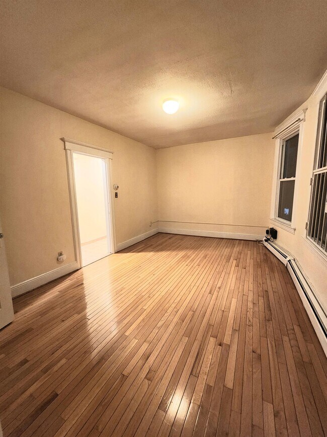 Foto del edificio - 122 Jewett Ave