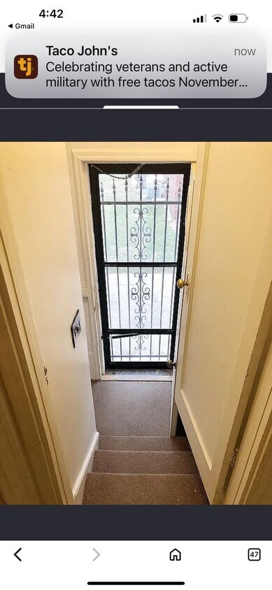 Foto del edificio - 310 N Taylor Ave