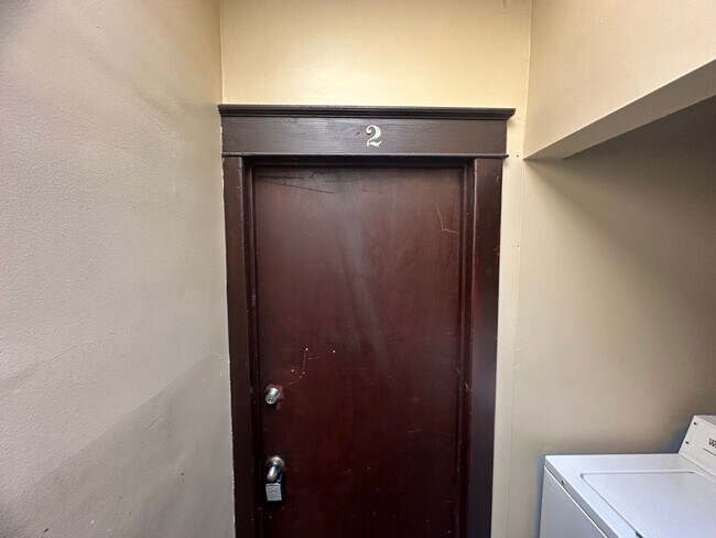 Foto del edificio - 726 16th Ave