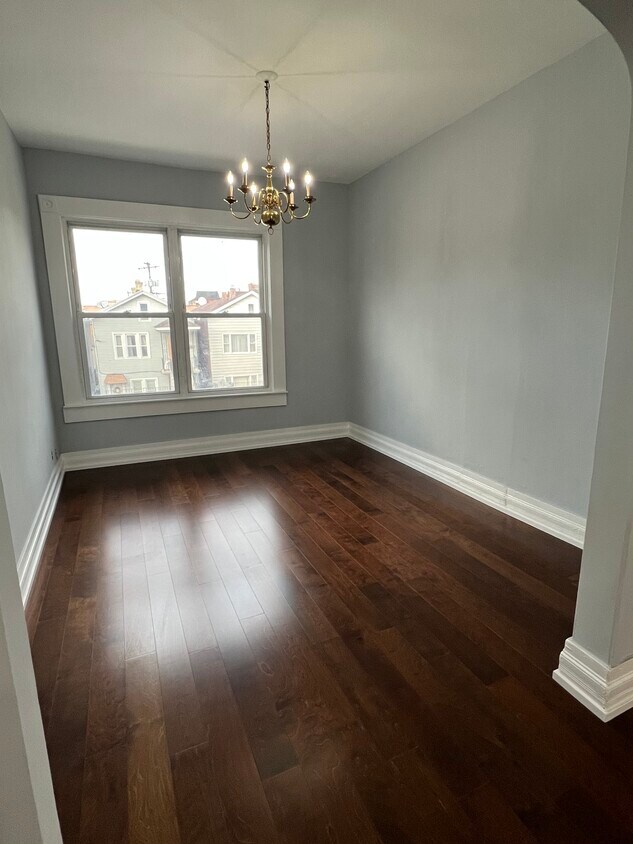 1931 W 22nd Pl Unit 2nd floor Pilsen Apt, Chicago, IL 60608 Apartments in Chicago, IL